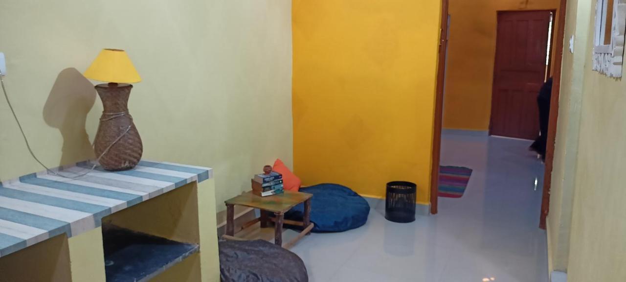 Red Monkeys Hostel Arambol Exteriör bild