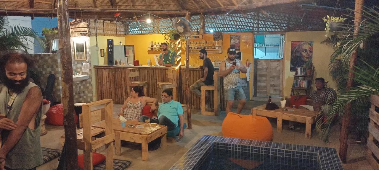 Red Monkeys Hostel Arambol Exteriör bild