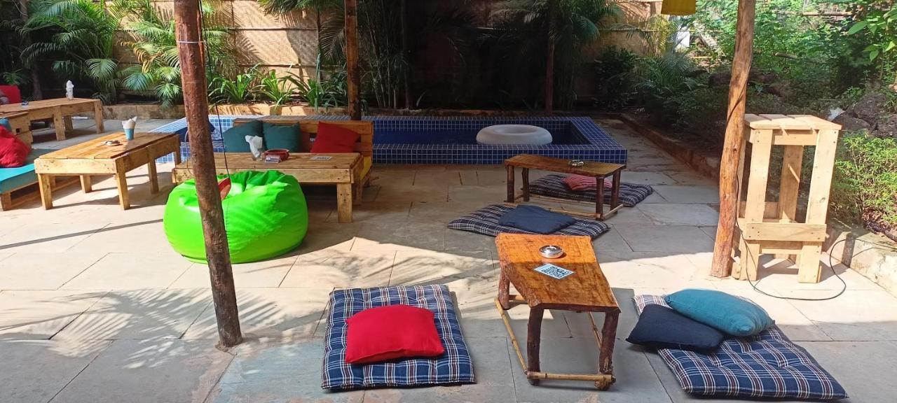Red Monkeys Hostel Arambol Exteriör bild